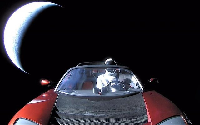 Tesla-Roadster.jpg