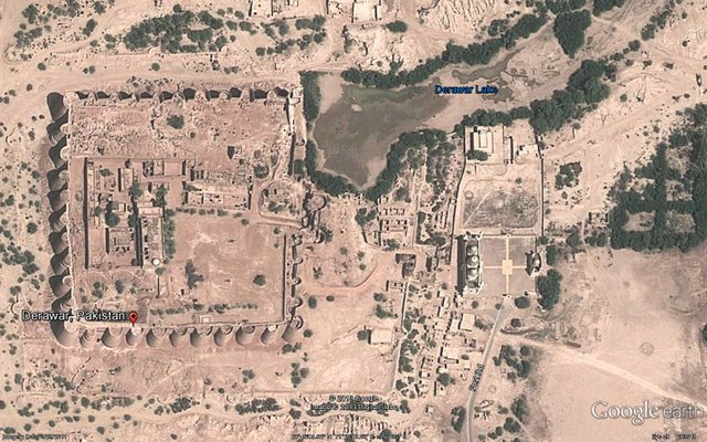 darawar-fort-aerial-vie-googleEarth.jpg