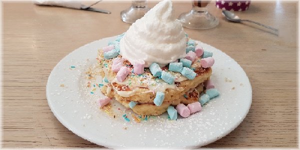 cream-marshmallow-pancakes-01.jpg