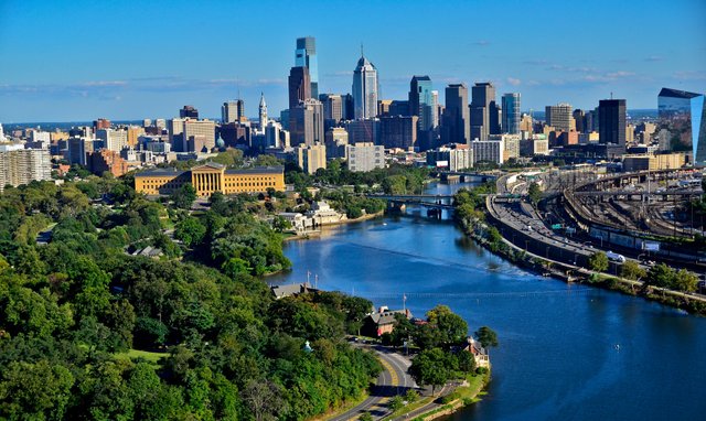 philadelphia-skyline-background-image2-1800vp.jpg