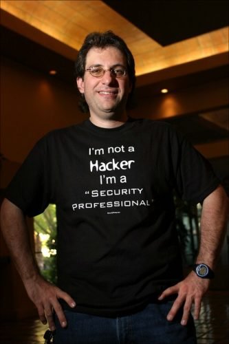 10-Best-Black-Hat-Hackers-in-the-World.10-333x500.jpg