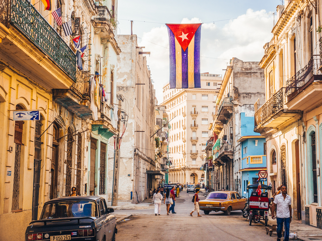 theres-a-bizarre-loophole-you-have-to-jump-through-when-booking-an-airbnb-in-cuba.jpg