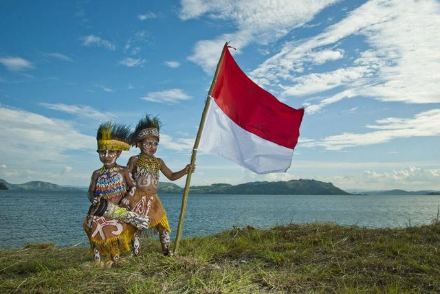 13-29-29-Anak-Papua.jpg