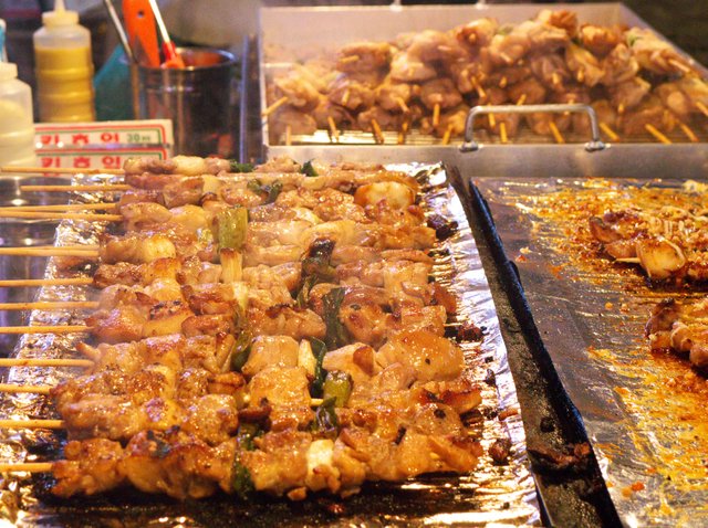 Street_Food_-_Chicken_skewers_-_Dakkochi_(닭꼬치)_(10585858164).jpg