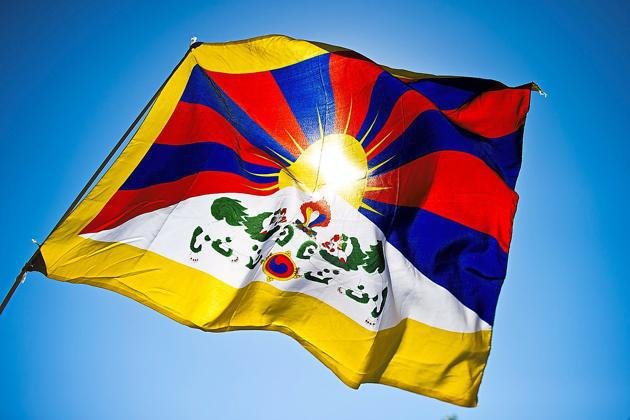 Tibetan-National-Flag.jpg