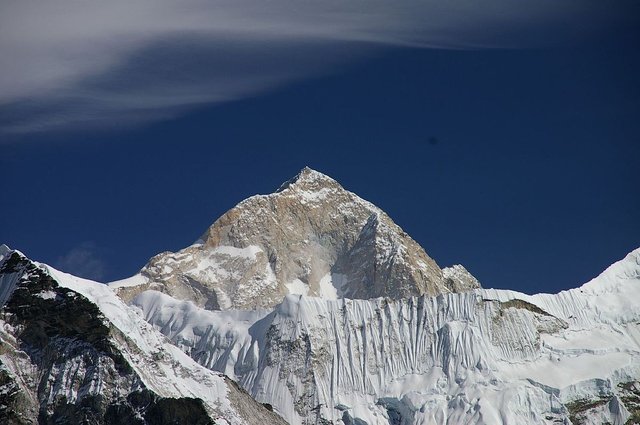 1200px-Makalu.jpg