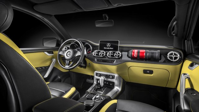 Mercedes X Class 2017 interior.jpg