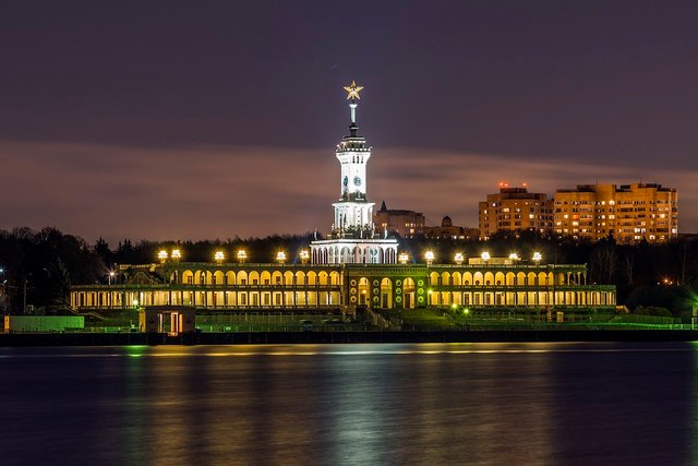 Moscow_North_River_Station.jpg