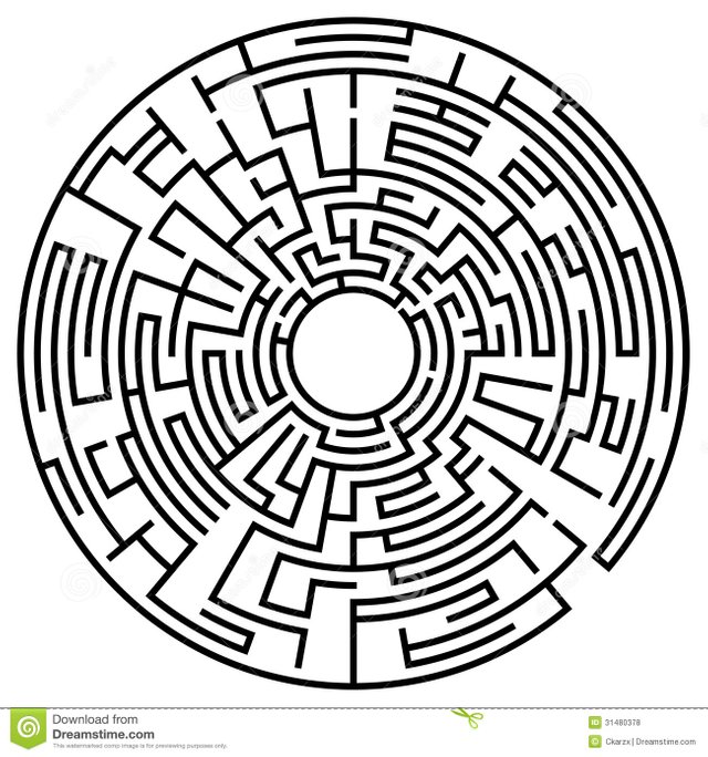 round-maze-black-white-background-31480378.jpg