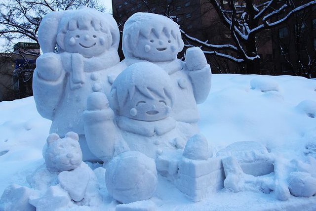 snow-carving-837401__480.jpg