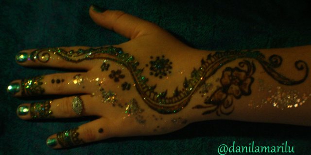 sierras henna by me.jpg