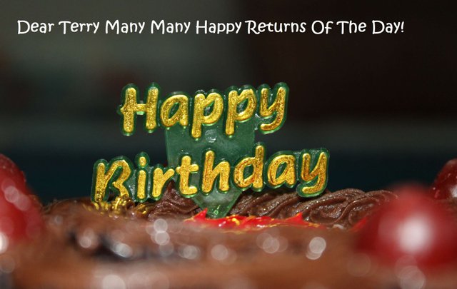 3077334-birthday_birthday-cake_happy-birthday.jpg