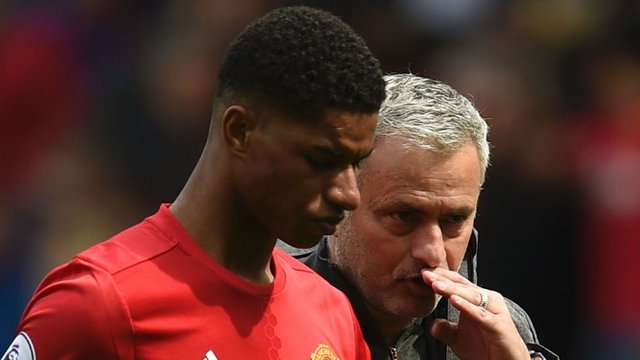 marcus-rashford-jose-mourinho-manchester-united_4230287.jpg