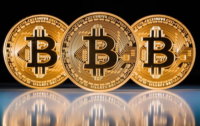 previsioni-bitcoin-2018-ecco-cosa-pensano-gli-investitori-americani.jpg