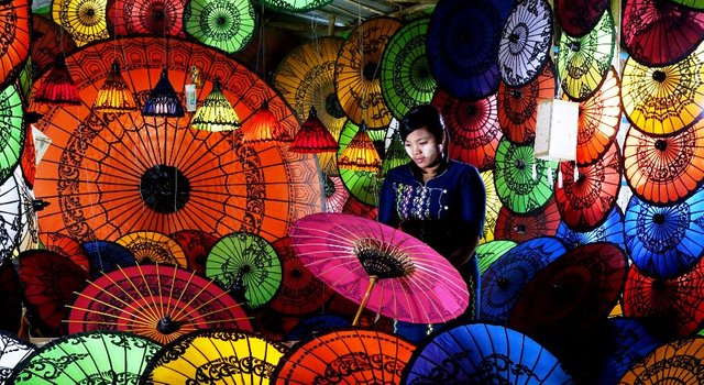 myanmar--Pathein -umbrella.jpg