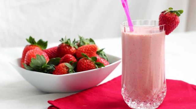 aa Strawberry-Milkshake.jpg