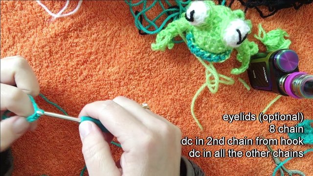 crochet frog tutorial details.jpg