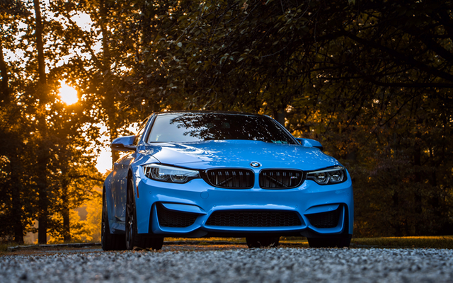 thumb2-4k-bmw-m4-2017-cars-f82-bmw-4-series-coupe.jpg