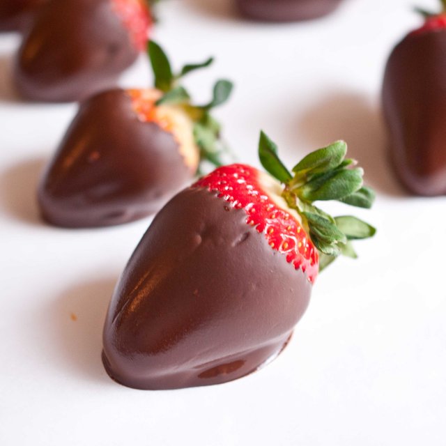 chocolate-covered-strawberries-guest-post.jpg