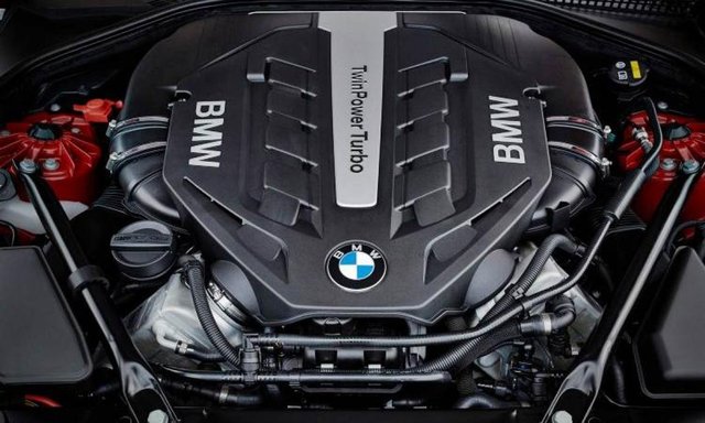 2018 BMW M3 engine.jpg