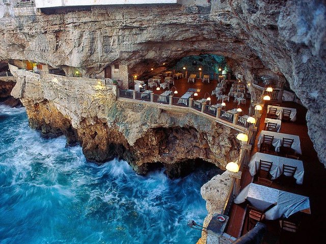 Cave Restaurant In Italy is The Most Romantic Place In the World (11).jpg