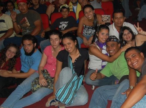 la radio candela teatro juarez 2009.jpg