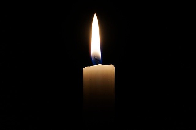 candle-2038736_640.jpg