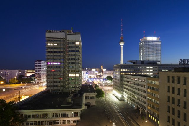 berlin-at-night.jpg