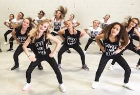 dancee.jpg