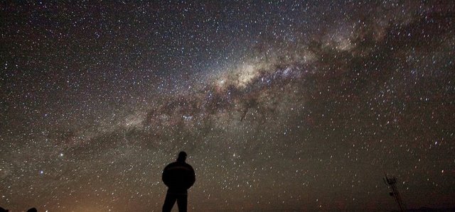 Admiring_the_Galaxy.jpg