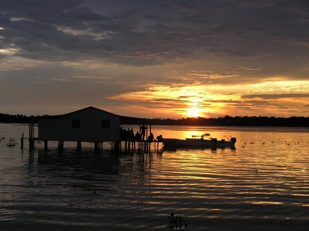 PALAFITO EN EL RIO CATATUMBO.jpg