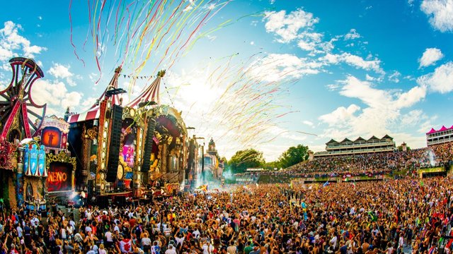 Tomorrowland_2017_Courtesy_of_30.jpg