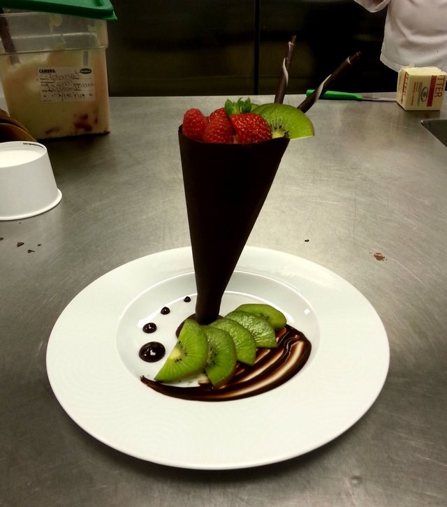 chocolate & strawberry cone2.jpg