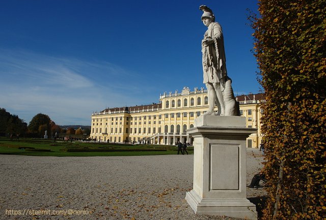 schoenbrunn-02.jpg