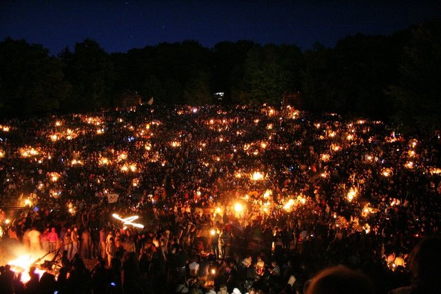 1200px-Thingstätte_Heidelberg_Walpurgisnacht_1.JPG