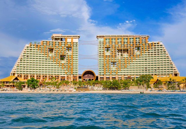 centara-grand-mirage-beach-resort-pattaya-ext.jpg