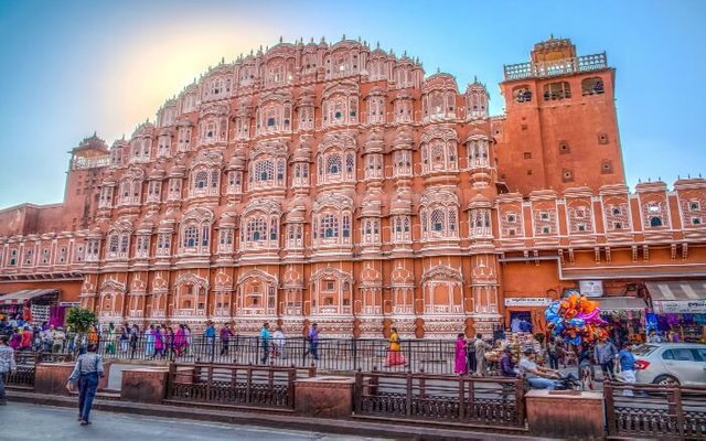 hawa-mahal.jpg