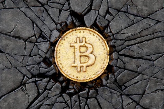 Bitcoin-Endures-Instantaneous-Flash-Crash-on-Major-Price-Index-1068x712.jpg