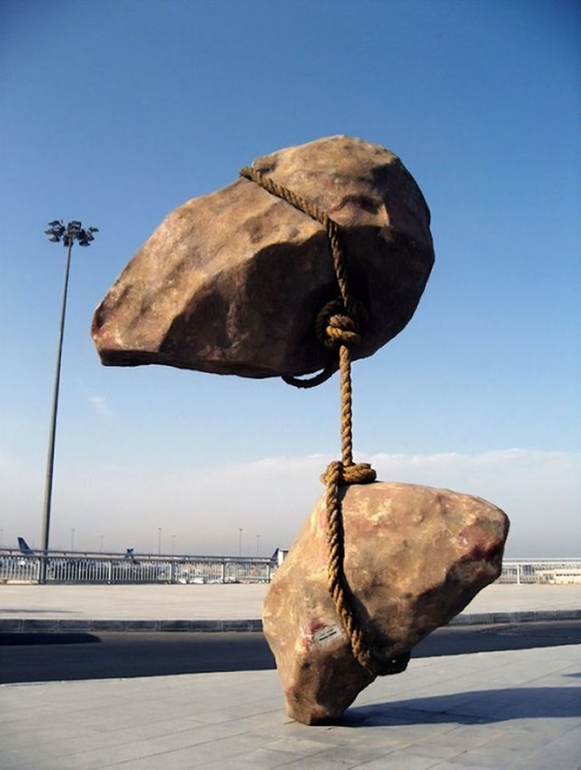sculptures-defying-gravity-laws-of-physics-104-5a38cf32962aa__700.jpg