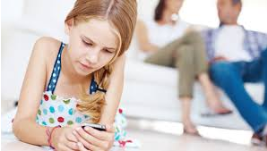 Screenshot-2018-1-3 kids with smartphone - Google Search.png