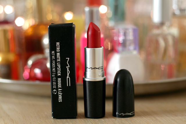 mac-retro-matte-lipstick-ruby-woo-packaging.png