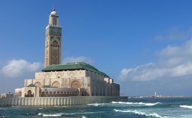 Hassan_II_Mosque_Casablanca_1.jpg