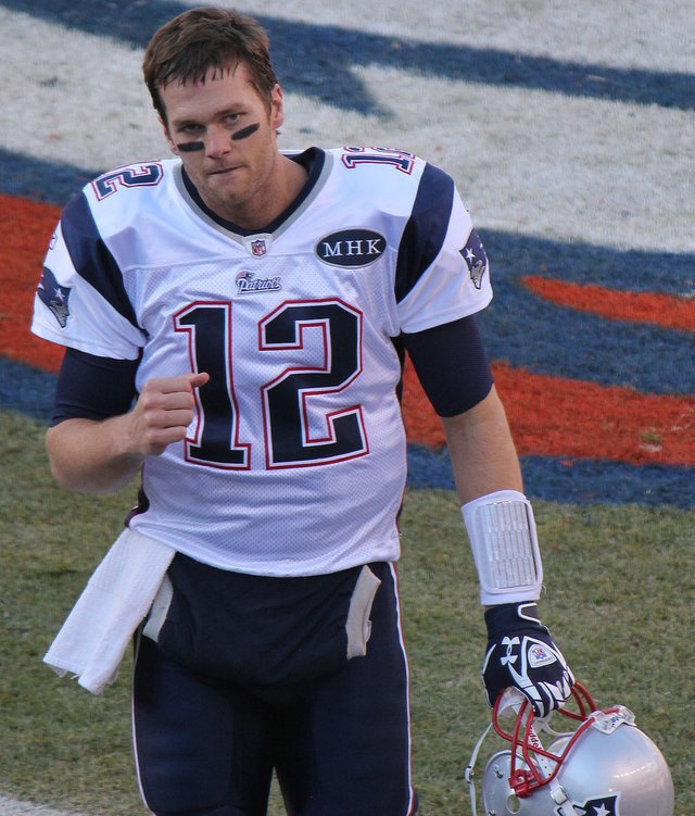 1200px-Tom_Brady_2011.JPG