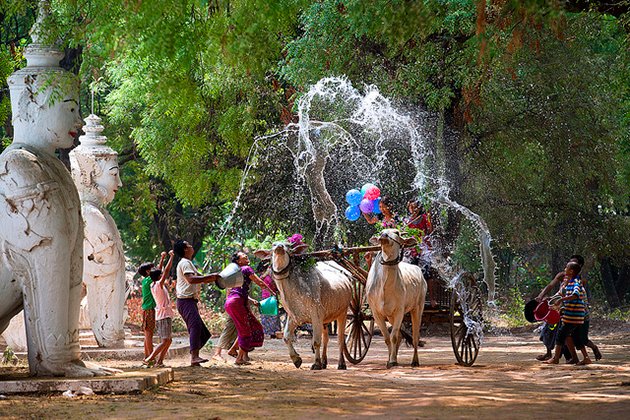 Myanmar-Thingyan-Water-Festival-in-the-countryside.jpg