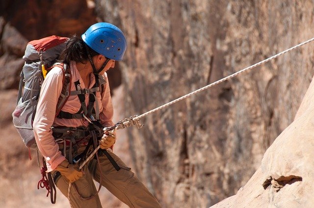 abseil.jpg