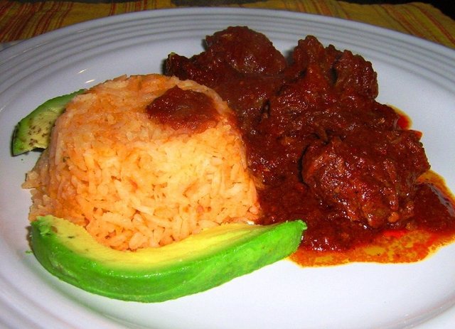 adobo-de-res-con-arroz.jpg