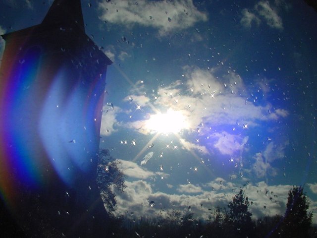 sun_after_the_rain_by_poelske1-d5k1omi.jpg