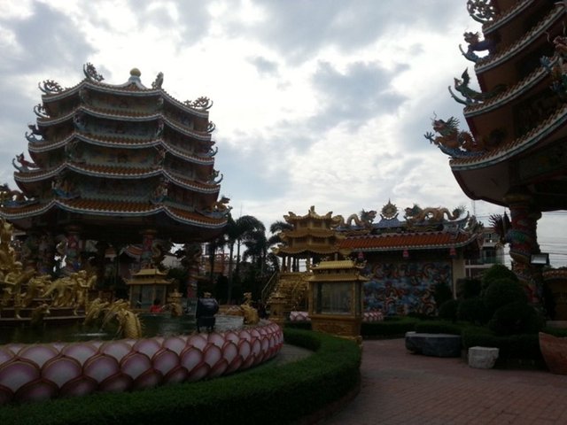 Chinese Shrine24.jpg