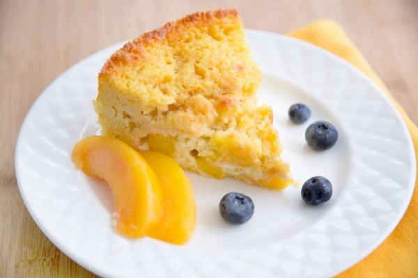 peaches-and-cream-breakfast-cake-2-600x400.jpg