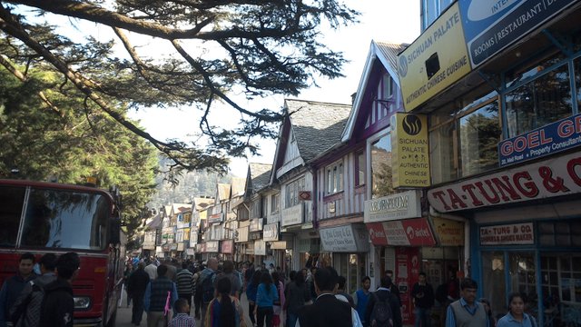 Shimla,_Mall_Road.jpg